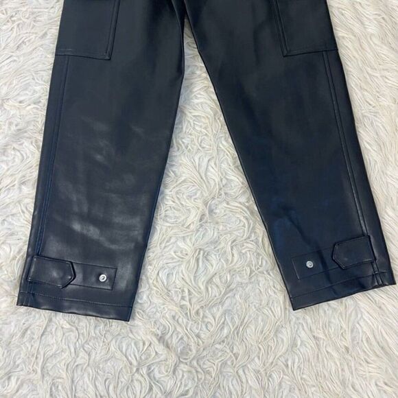 Aritzia WILFRED Faux Leather Modern Cargo Black Pants Womens Size 00 NWOT - Picture 12 of 12